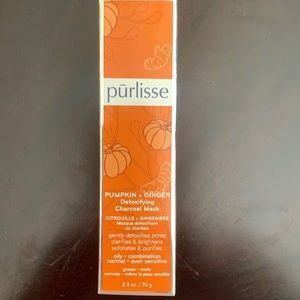 NWT Pumpkin and Ginger Detoxifying Charcoal Mask